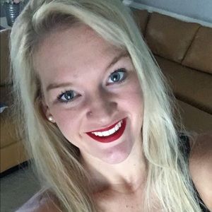 Meet your Posher, Bethany